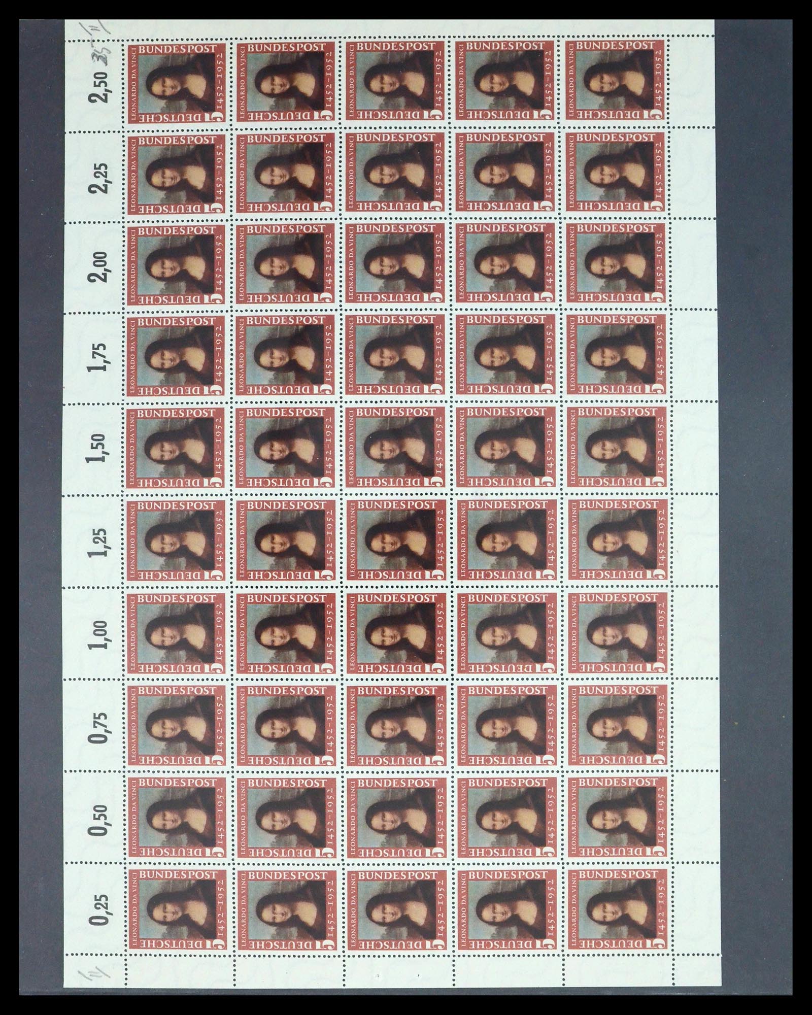 39977 0013 - Stamp collection 39977 Thematic collection Mona Lisa 1952.