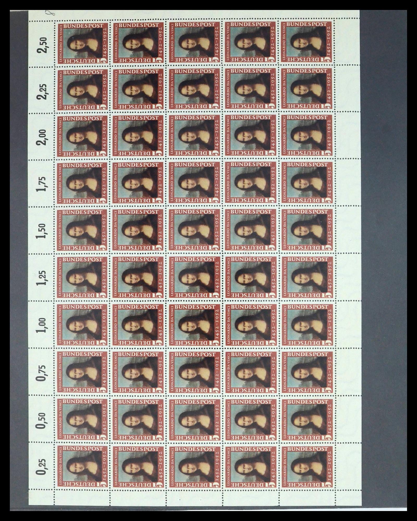 39977 0016 - Stamp collection 39977 Thematic collection Mona Lisa 1952.