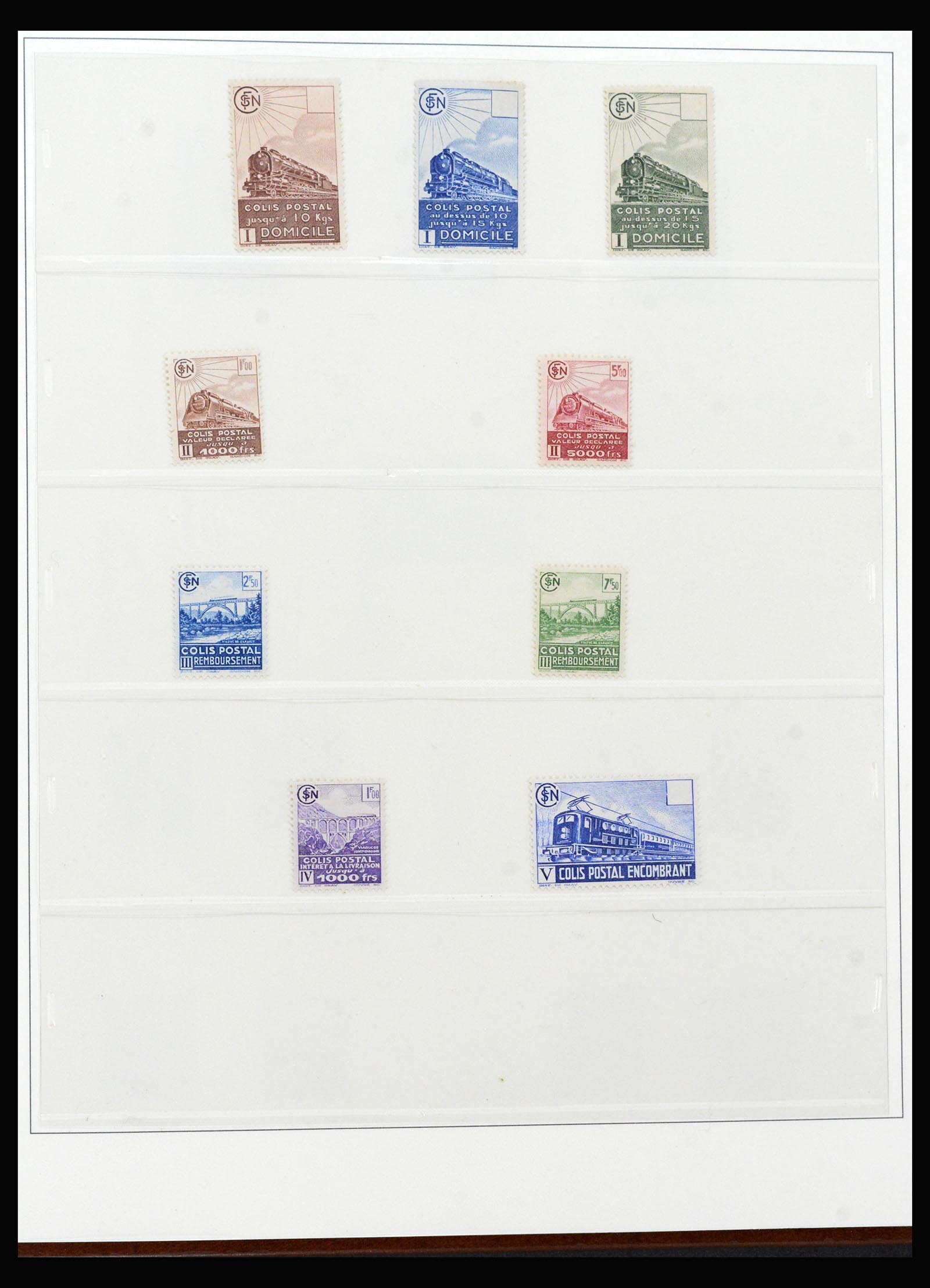 39993 0015 - Stamp collection 39993 France colis postaux 1892-1945.