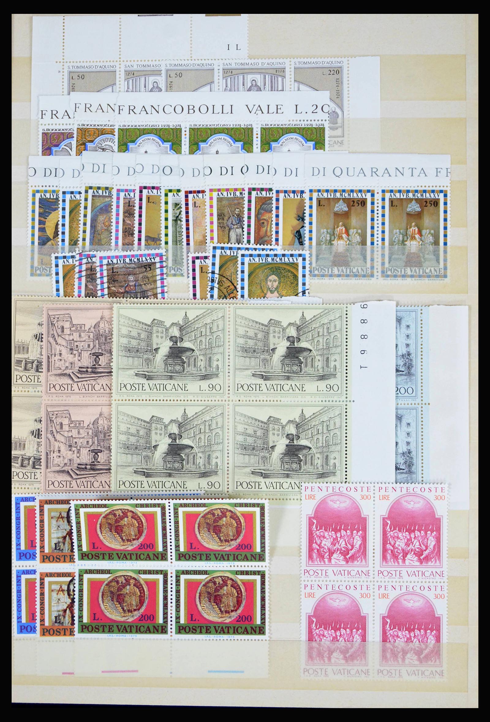 40242 0013 - Stamp collection 40242 Vatican/San Marino 1877-2000.